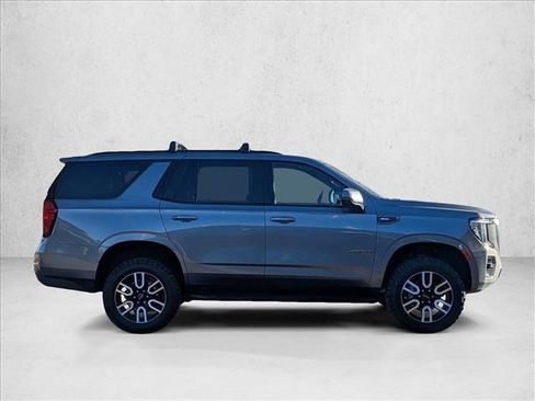 Used 2022 GMC Yukon AT4 image 4
