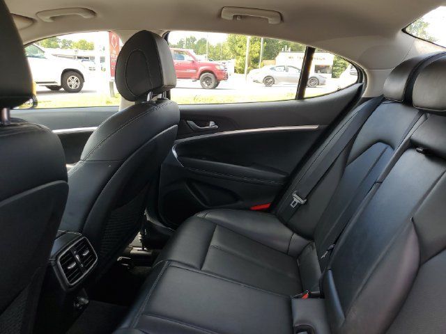 Used 2022 Genesis G70 2.0T RWD image 16