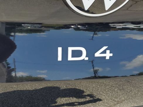 Certified 2025 Volkswagen ID.4 Pro RWD image 13