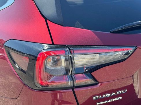 Used 2024 Subaru Outback Premium AWD/4WD image 10