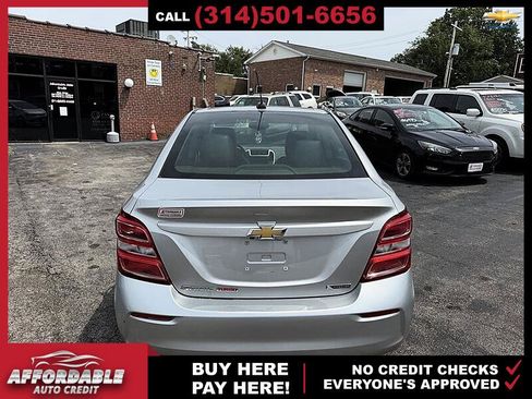 Used 2018 Chevrolet Sonic Premier FWD image 4