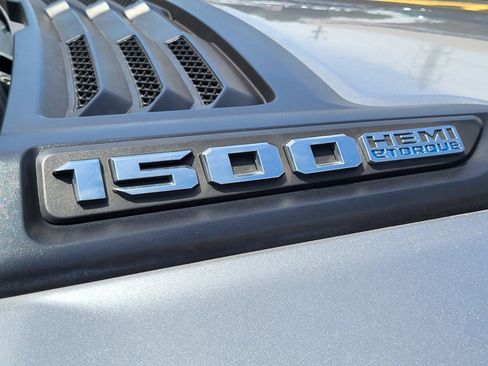 Used 2021 RAM 1500 Laramie AWD/4WD image 12