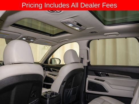 Used 2022 Kia Telluride SX w/ Towing Package AWD/4WD image 10