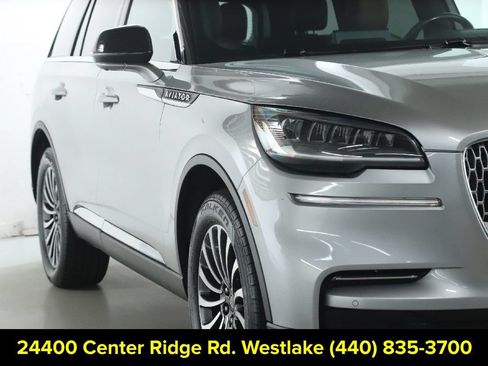 Certified 2023 Lincoln Aviator Reserve AWD/4WD image 9