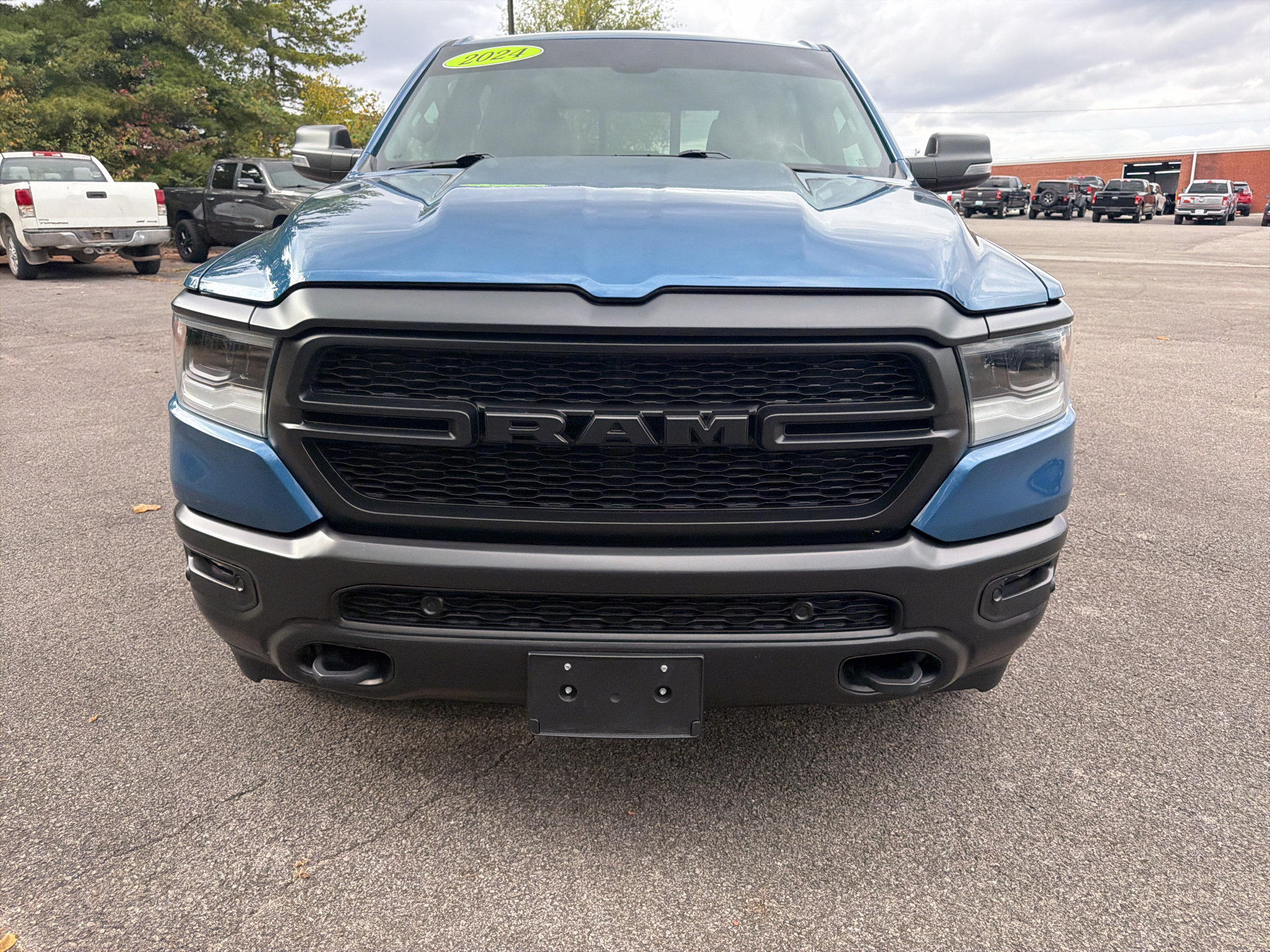 Used 2024 RAM 1500 Big Horn AWD/4WD image 2