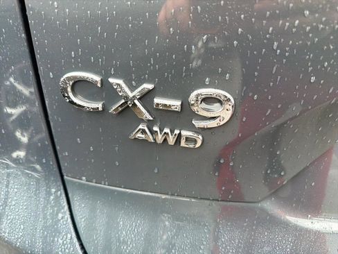 Used 2023 MAZDA CX-9 Carbon Edition image 7