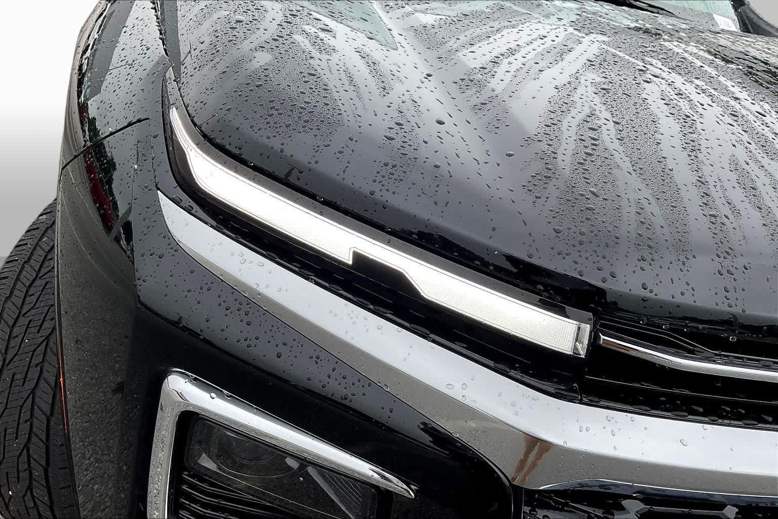 Used 2025 Chevrolet Traverse High Country w/ LPO, Floor Liner Package FWD image 79