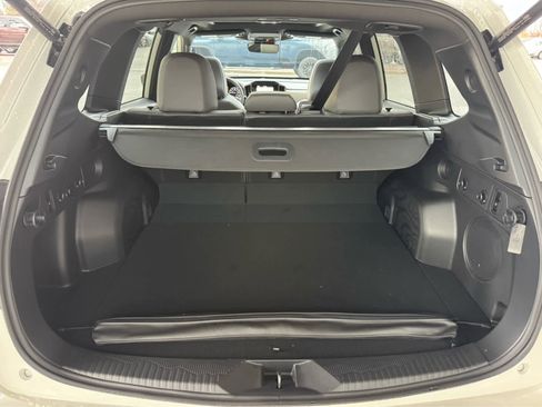 Used 2025 Subaru Forester Limited image 28