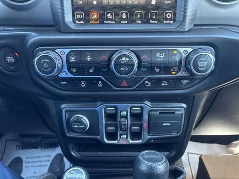 Used 2020 Jeep Gladiator Sport w/ Quick Order Package 24S AWD/4WD image 31