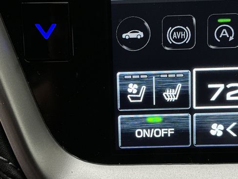 Used 2024 Subaru Outback Touring w/ Popular Package #2 AWD/4WD image 39