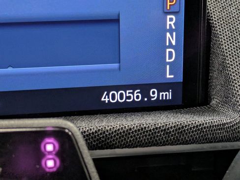 Used 2021 Ford Mustang Mach-E Premium image 16