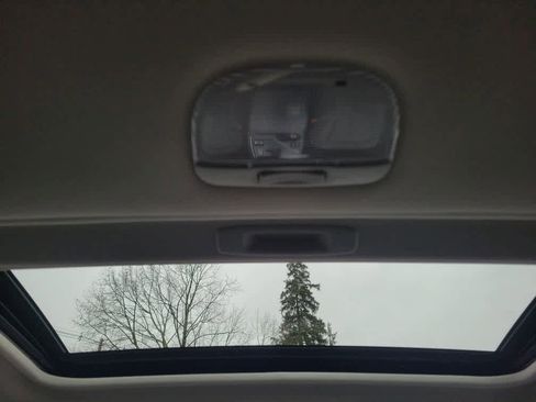 Used 2024 Subaru Crosstrek 2.0i Premium image 16