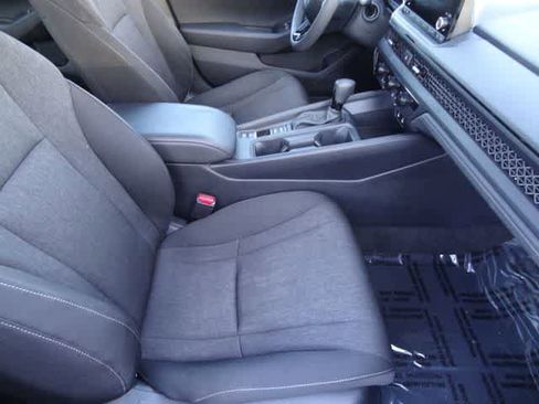 Used 2023 Honda Accord EX image 13