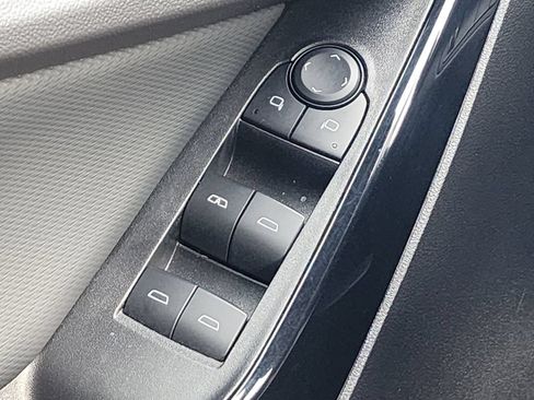 Certified 2025 Chevrolet Equinox LT FWD image 25