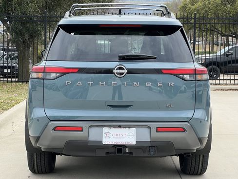 New 2026 Nissan Pathfinder SL image 5