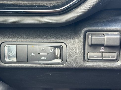 Used 2026 Chevrolet Silverado EV Trail Boss AWD/4WD image 37