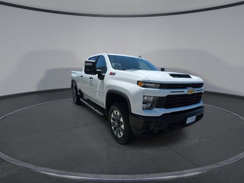 Used 2024 Chevrolet Silverado 2500 Custom w/ Custom Value Package AWD/4WD image 15