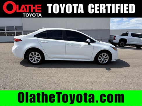 Certified 2024 Toyota Corolla LE FWD image 1