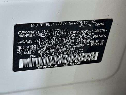 Used 2017 Subaru Forester 2.5i Premium w/ All-Weather Package AWD/4WD image 12
