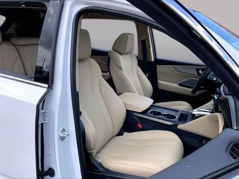 Used 2026 Acura MDX FWD w/ Technology Package image 9