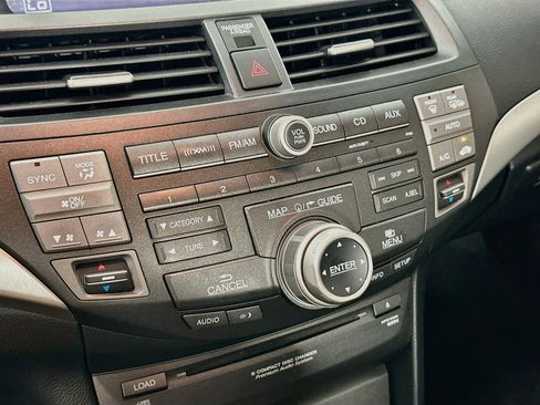 Used 2011 Honda Accord EX-L image 22