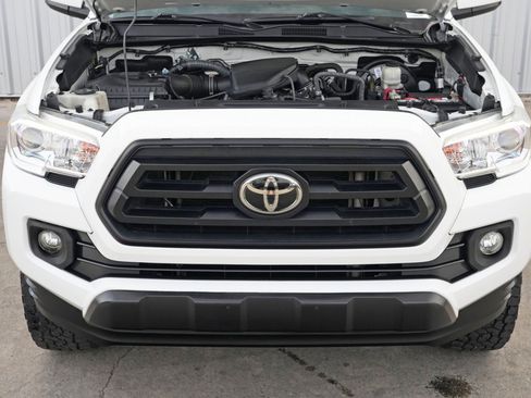 Used 2020 Toyota Tacoma SR w/ SR Convenience Package image 7