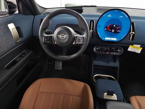 New 2025 MINI Cooper Countryman SE image 14