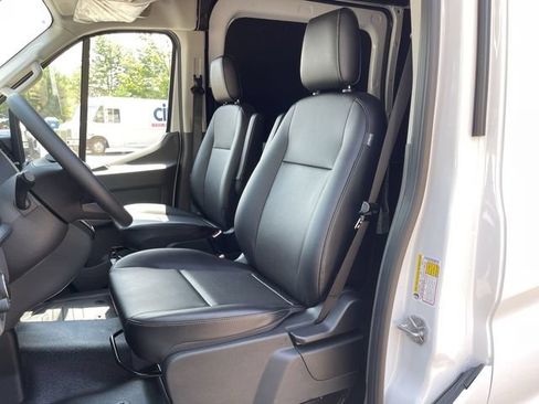 New 2026 Ford Transit 250 148 Medium Roof Extended AWD w/ Load Area Protection Package image 15