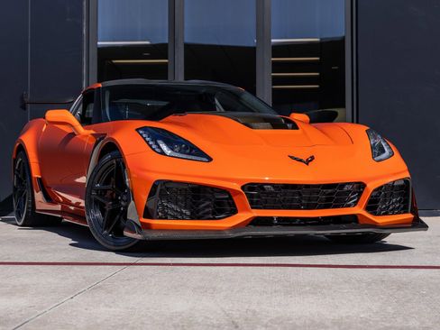 Used 2019 Chevrolet Corvette ZR1 image 2