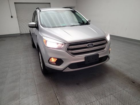 Used 2018 Ford Escape SE w/ SE Sync 3 Package AWD/4WD image 14