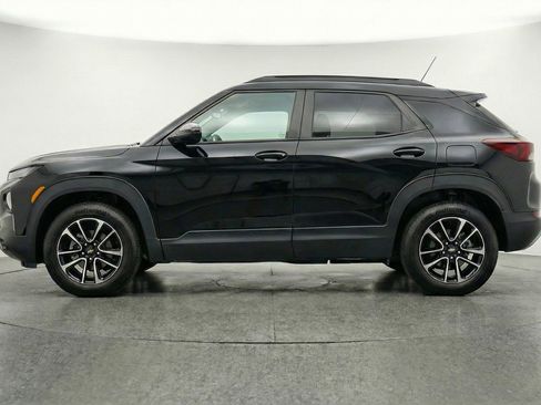 Used 2025 Chevrolet TrailBlazer LT image 5
