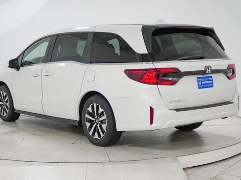 New 2026 Honda Odyssey EX-L image 6