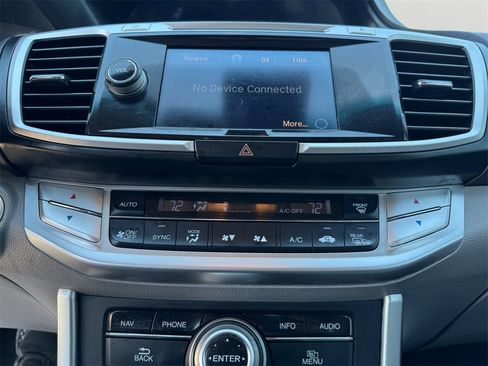 Used 2015 Honda Accord Touring image 22