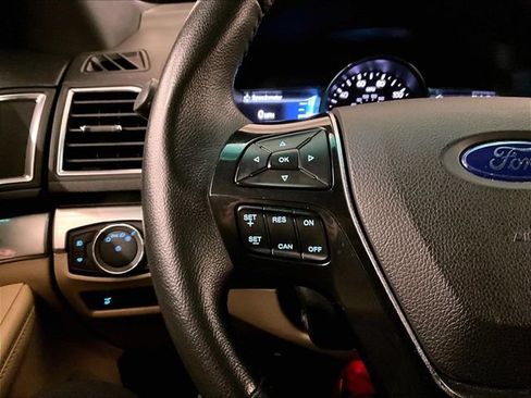 Used 2016 Ford Explorer Limited w/ Equipment Group 301A AWD/4WD image 18