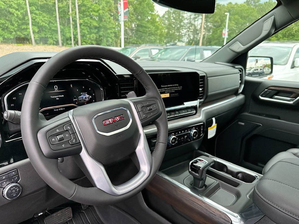 Used 2025 GMC Sierra 1500 SLT w/ SLT Premium Package AWD/4WD image 10