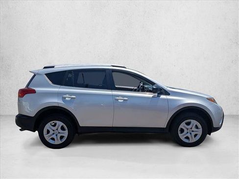 Used 2013 Toyota RAV4 LE FWD image 4