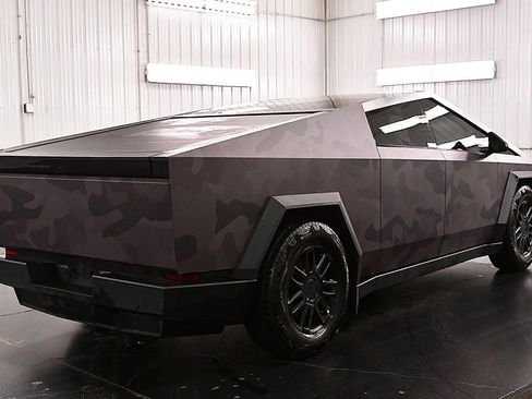 Used 2024 Tesla Cybertruck Cyberbeast image 7