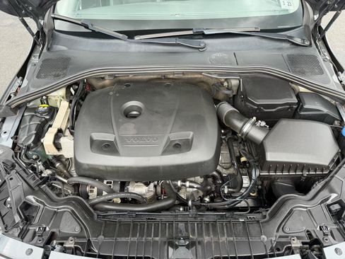 Used 2018 Volvo S60 T5 Dynamic w/ Protection Package AWD/4WD image 17