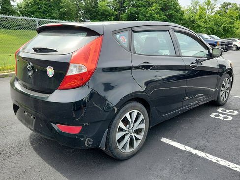 Used 2015 Hyundai Accent Sport FWD image 2