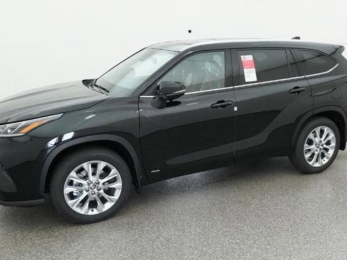New 2026 Toyota Highlander Limited AWD/4WD image 5
