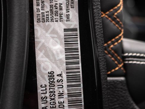 Used 2025 Jeep Grand Cherokee L Summit image 45