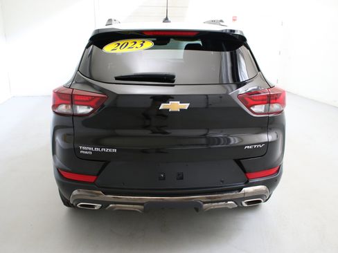 Used 2023 Chevrolet TrailBlazer ACTIV w/ Sun and Liftgate Package AWD/4WD image 8