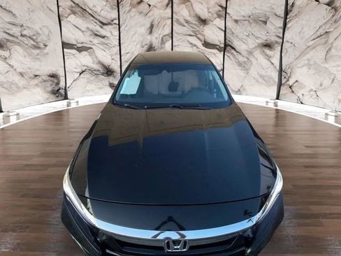 Used 2018 Honda Accord LX image 5