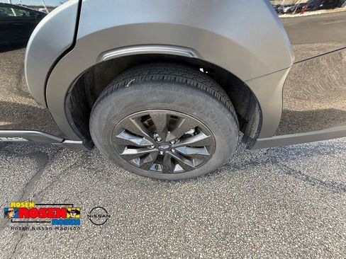 Used 2025 Subaru Outback Onyx Edition AWD/4WD image 33