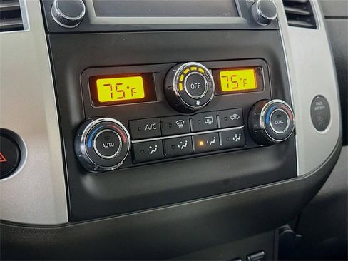 Used 2013 Nissan Frontier PRO-4X w/ Pro-4x Luxury Pkg image 24
