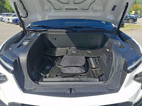 Used 2025 Chevrolet Silverado EV LT AWD/4WD image 28