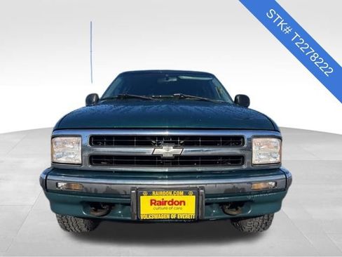 Used 1996 Chevrolet Blazer 4WD 4-Door image 2