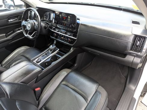 Used 2022 Nissan Pathfinder SL w/ SL Premium Package AWD/4WD image 31