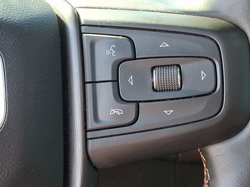 Used 2024 GMC Yukon AT4 w/ Technology Package AWD/4WD image 20