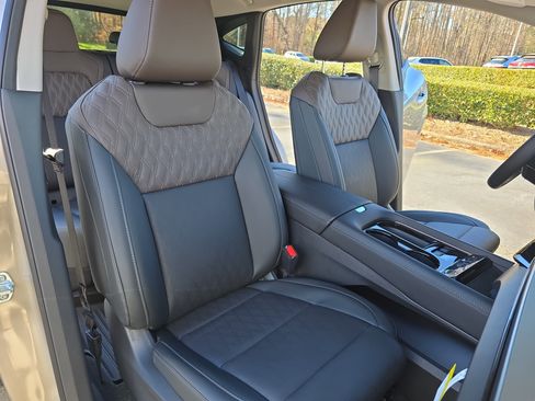 New 2026 Nissan Murano Platinum image 10